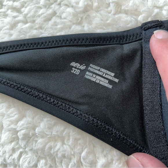 Aerie Push Up Underwire Black Bikini Top 32D NWT - Picture 3 of 4